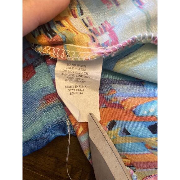 LAPIS Women's Asymettrical Colorful‎ Long Line Sleeveless Blouse Satin Artsy M - Picture 7 of 7